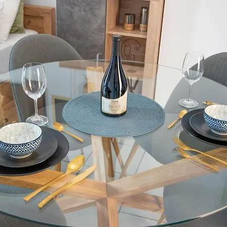 Anesis Apartment *